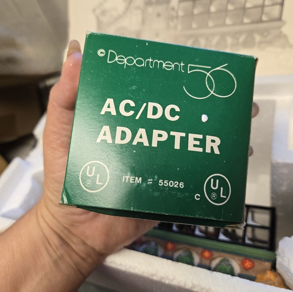 Mrs Claus' Greenhouse - Picture 6 of 7